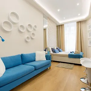 https://budapest-holiday-colours.inbudapesthotels.com